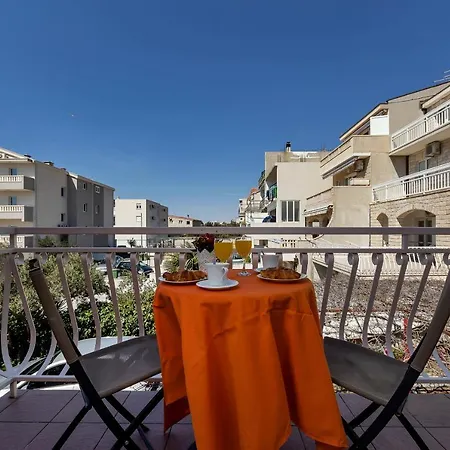 Apartments Paunovic Makarska Exterior photo
