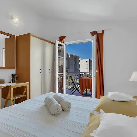 Apartments Paunovic Makarska Exterior photo